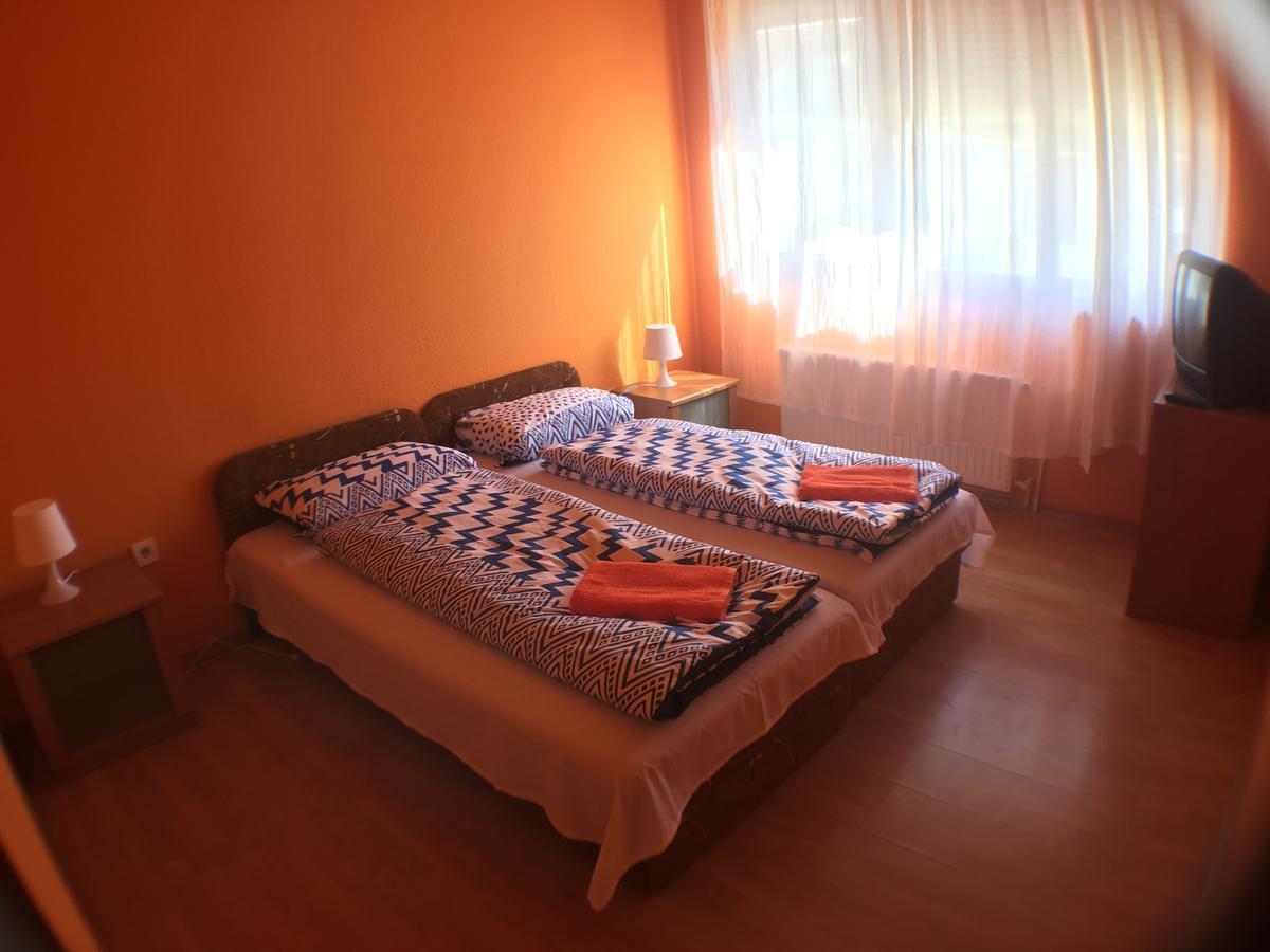 Palota Panzio Bed and Breakfast Βουδαπέστη Εξωτερικό φωτογραφία